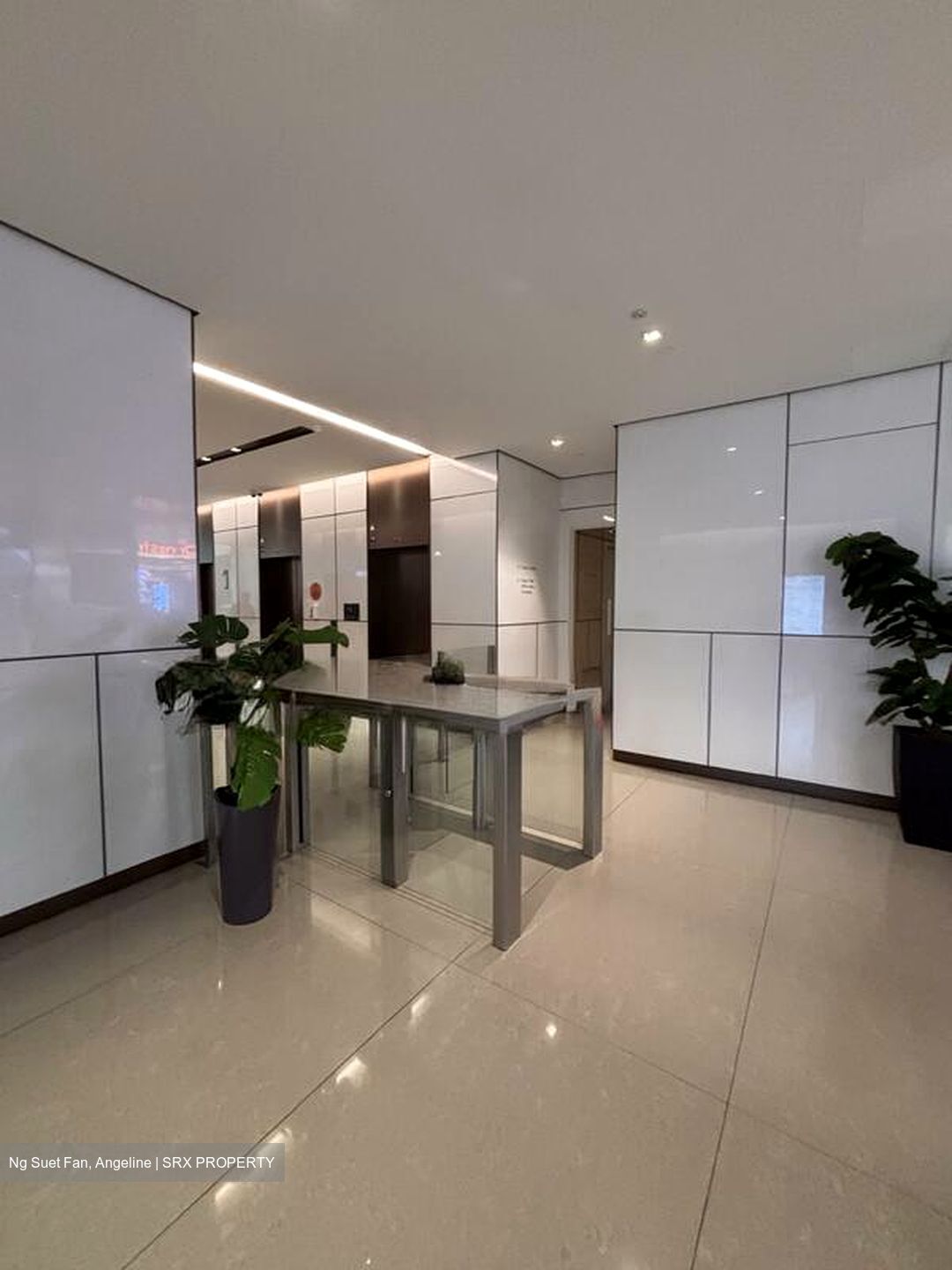 Lazada One (D7), Office #582805291